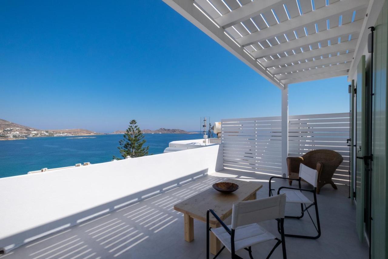 Lorenzo Studios And Suites Paros Naousa Exterior photo