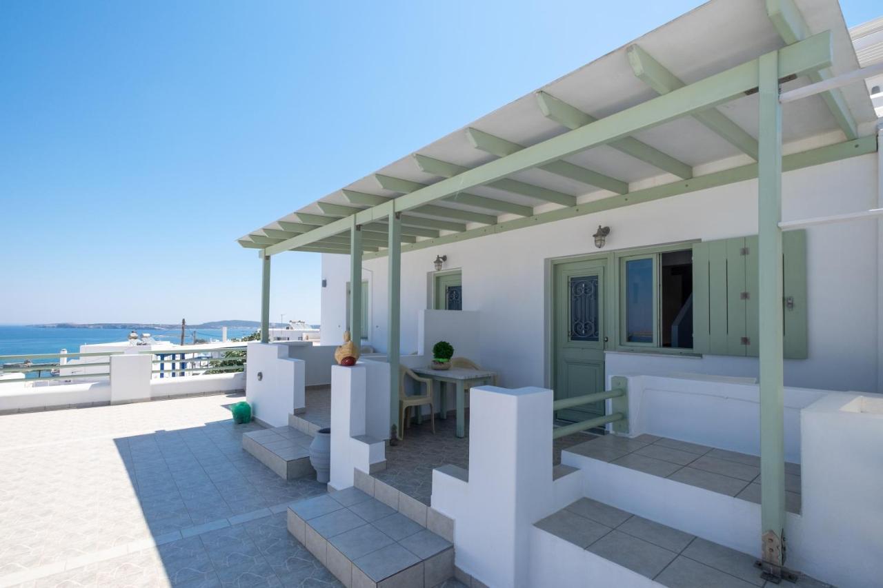 Lorenzo Studios And Suites Paros Naousa Exterior photo