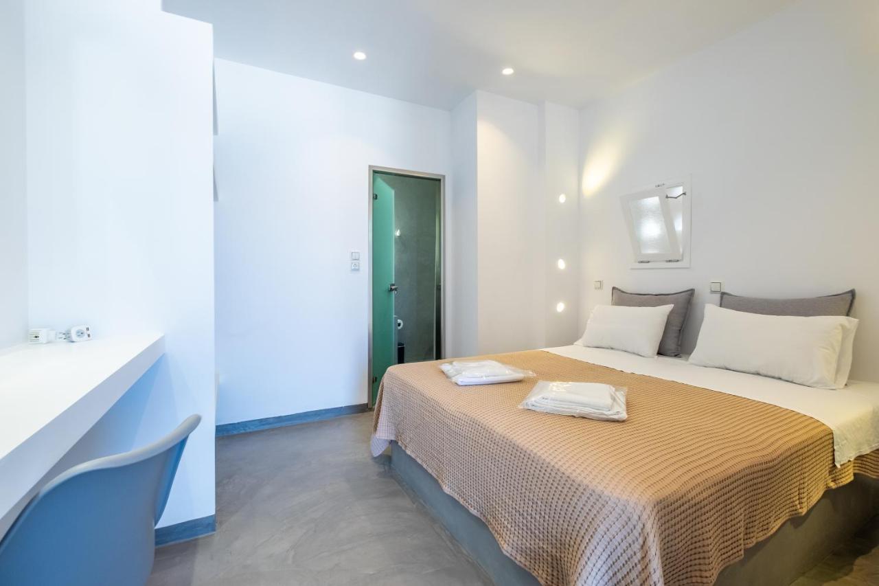 Lorenzo Studios And Suites Paros Naousa Exterior photo