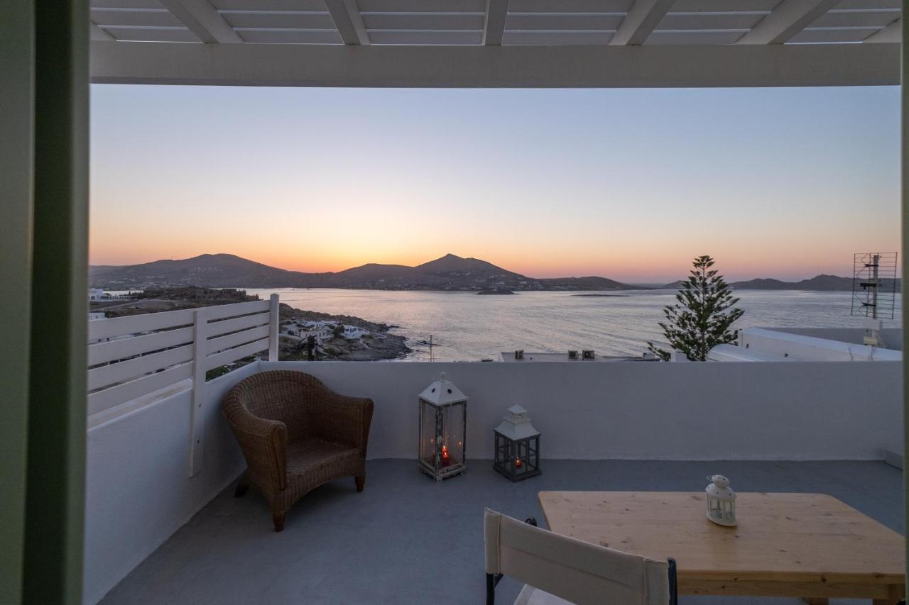 Lorenzo Studios And Suites Paros Naousa Exterior photo